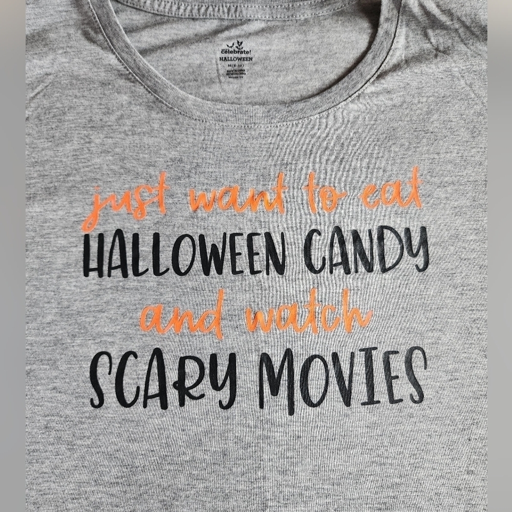 NWT women's Halloween t-shirt JUST WANT TO EAT CANDY AND WATCH MOVIES size M XXL - Picture 3 of 4